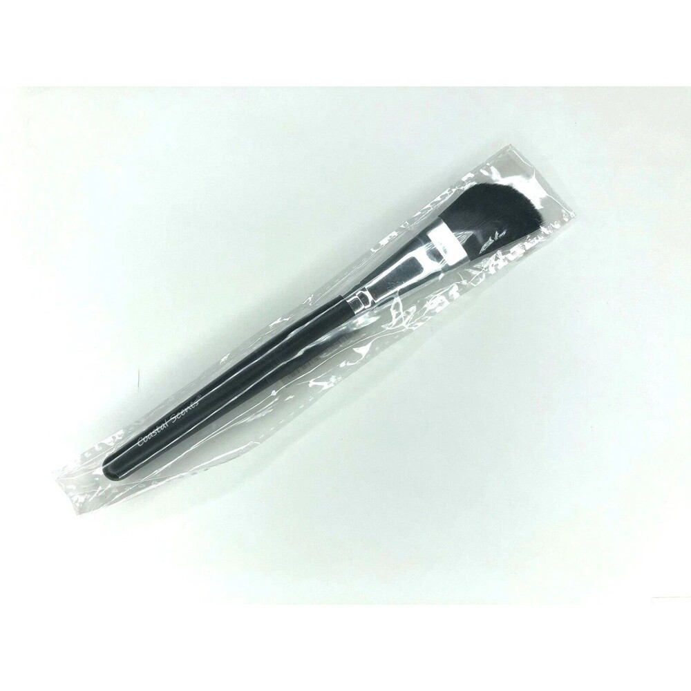 Coastal Scents Angled Foundation Brush Synthetic Brush Hairs NEW BR-C-S47